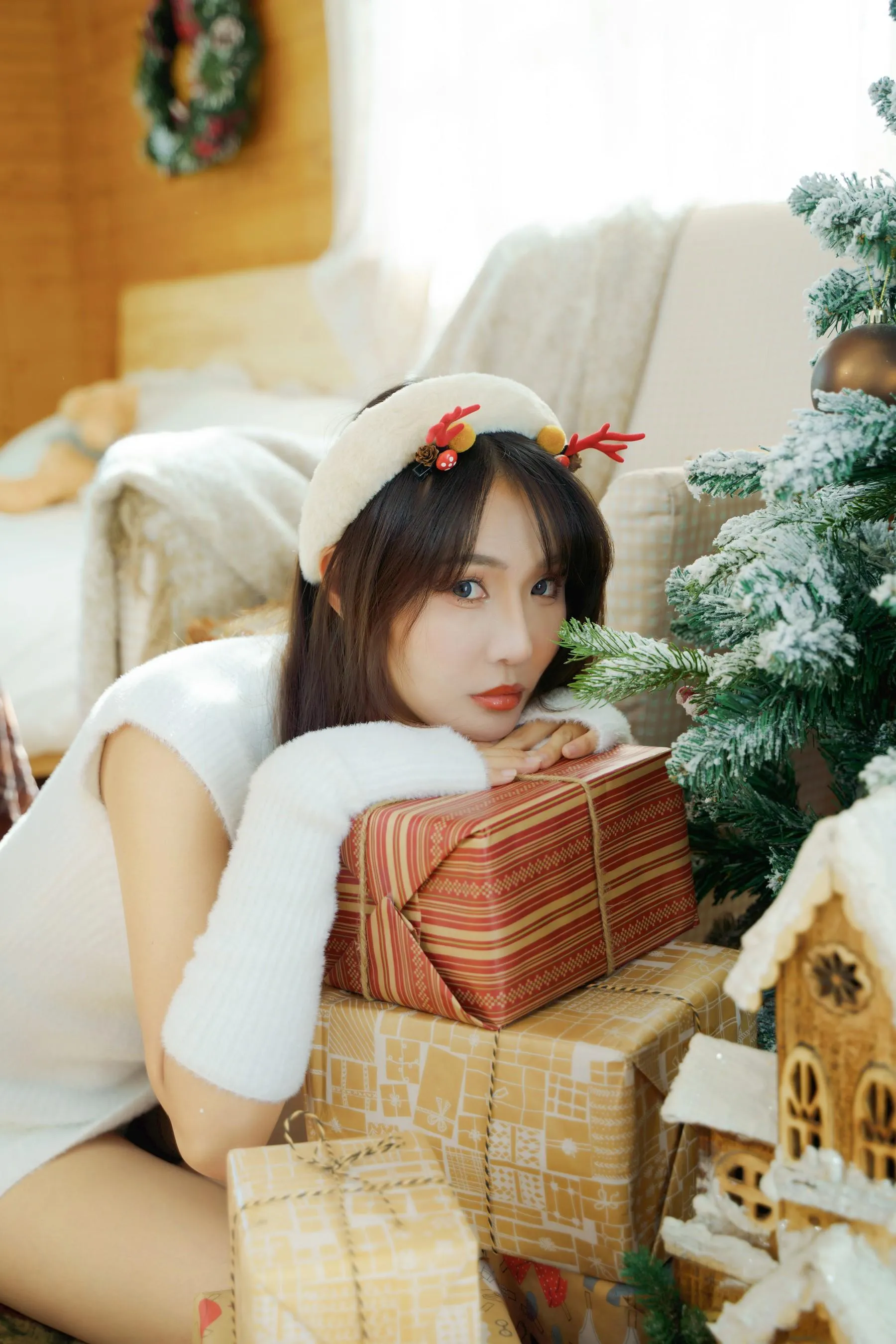 [YITUYU艺图语]2021.12.21 圣诞少女 lin [42P]插图9